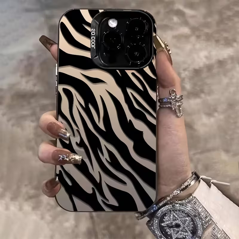 Zebra Pattern Black Advanced I - Apple Iphone 16 recension och pris